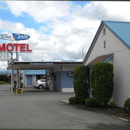 Blue And White Motel 칼리스펠 외부 사진