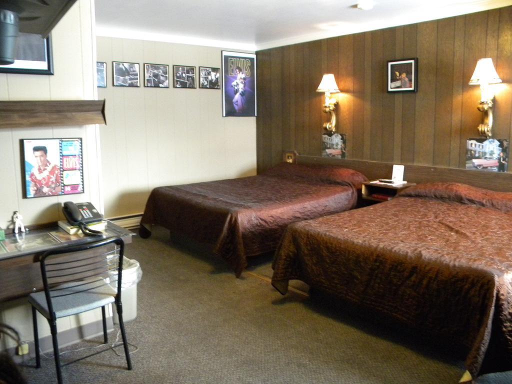 Blue And White Motel 칼리스펠 객실 사진